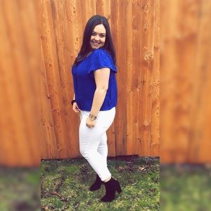 Meet your Posher, Alexis